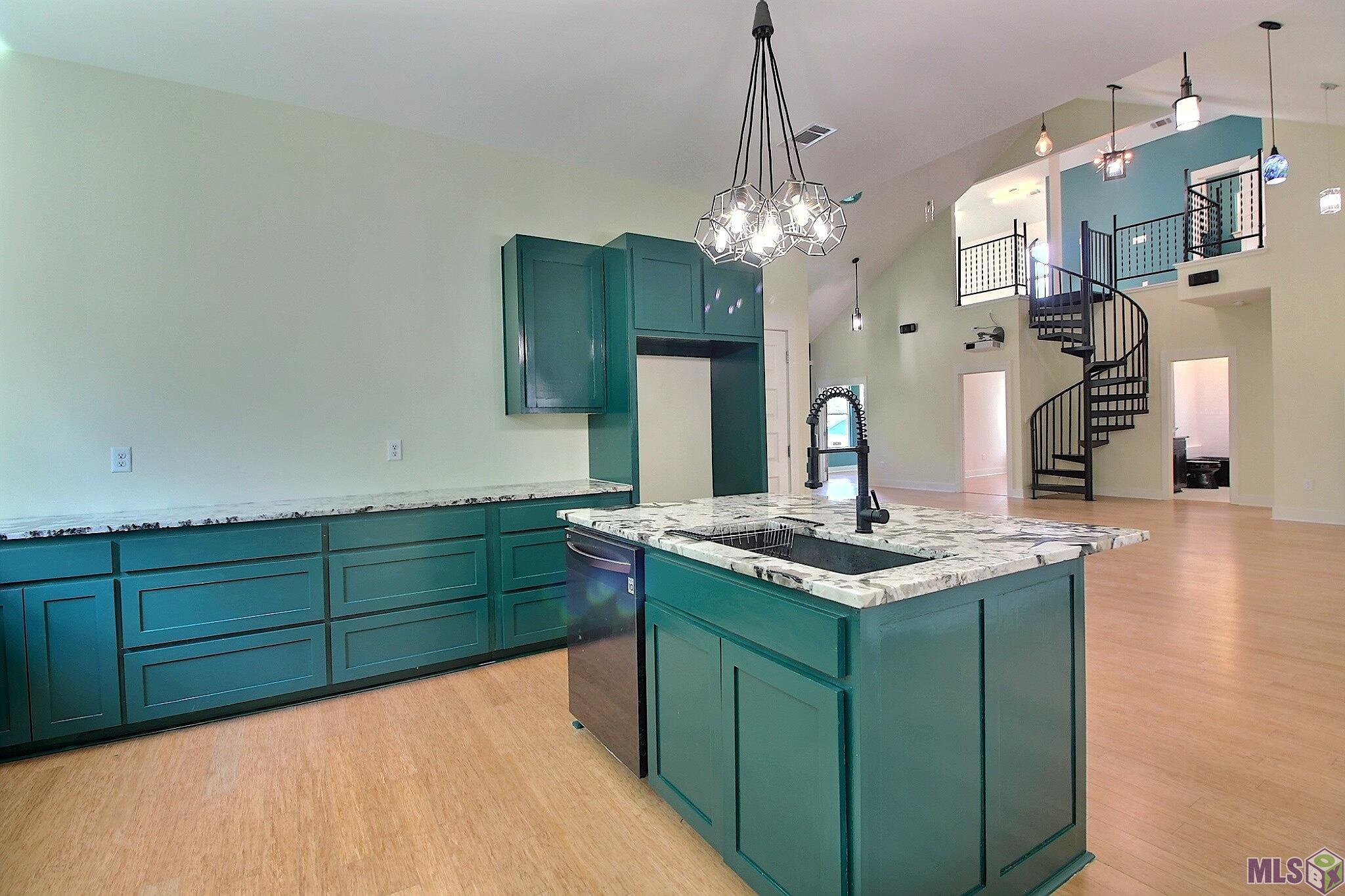 11072 Blackwater Road Baker, LA 70714 - Photo 11 of 35