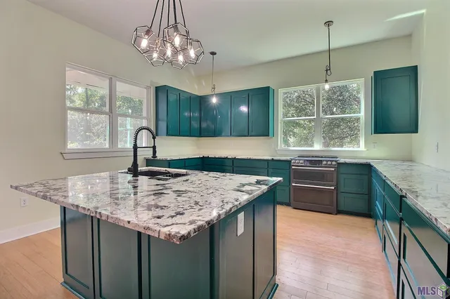 $538,000 | 11072 Blackwater Road, Baker, LA 70714