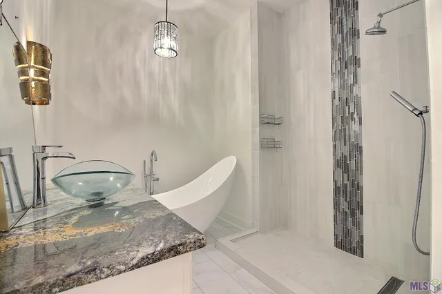 $538,000 | 11072 Blackwater Road, Baker, LA 70714