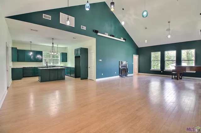 $538,000 | 11072 Blackwater Road, Baker, LA 70714