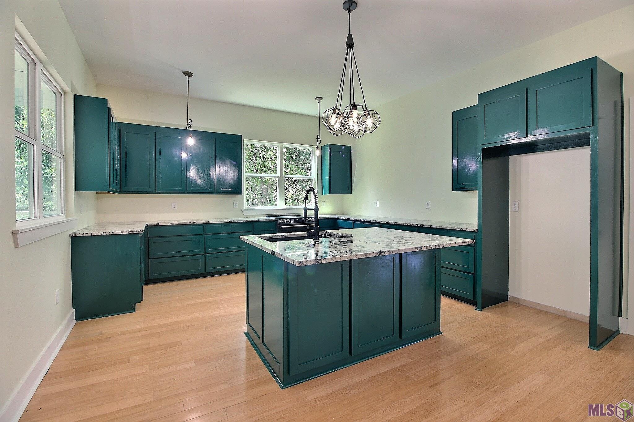 11072 Blackwater Road Baker, LA 70714 - Photo 9 of 35