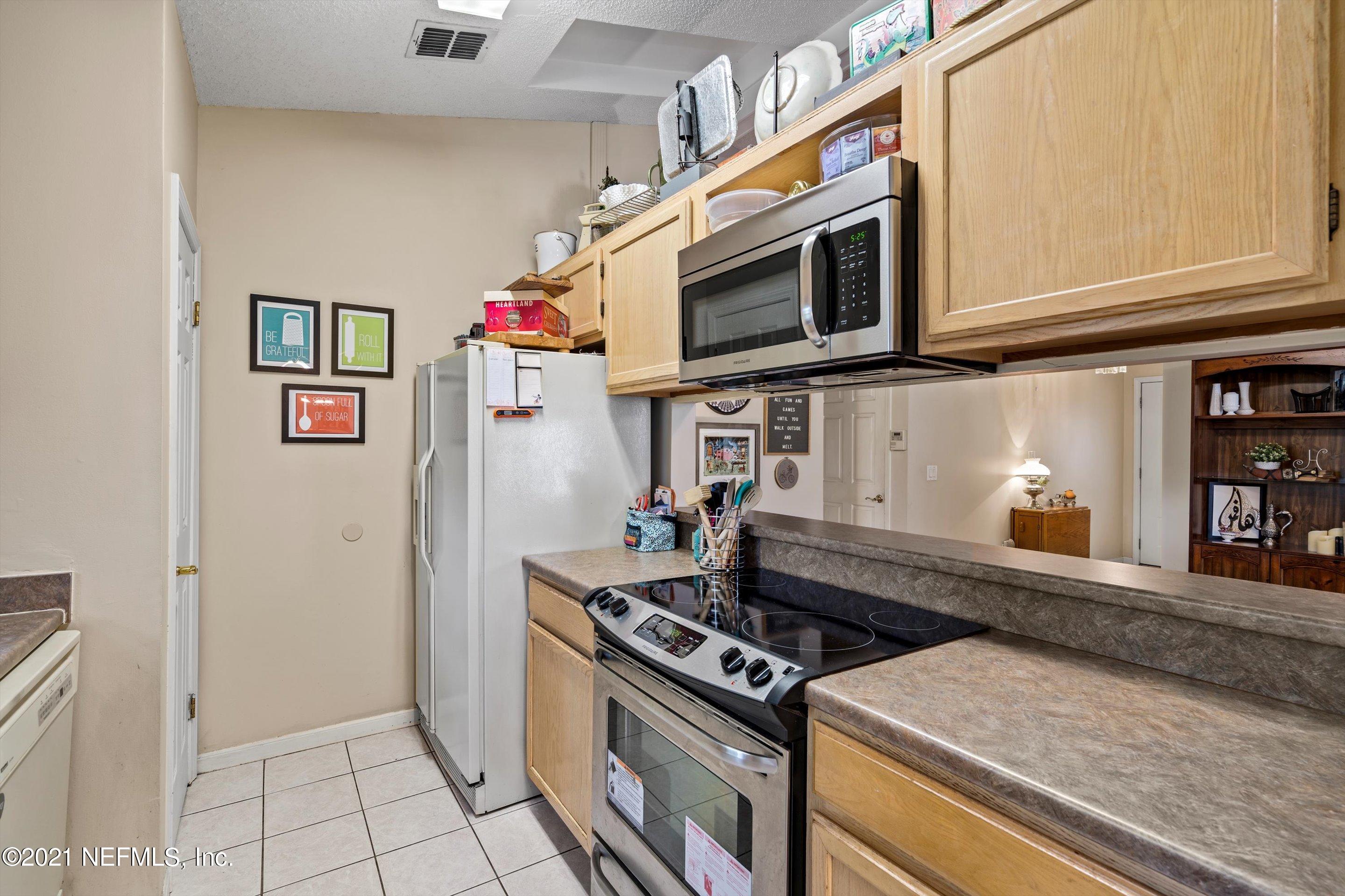 12783 Attrill Road Jacksonville, FL 32258 - Photo 11 of 27 Kitchen