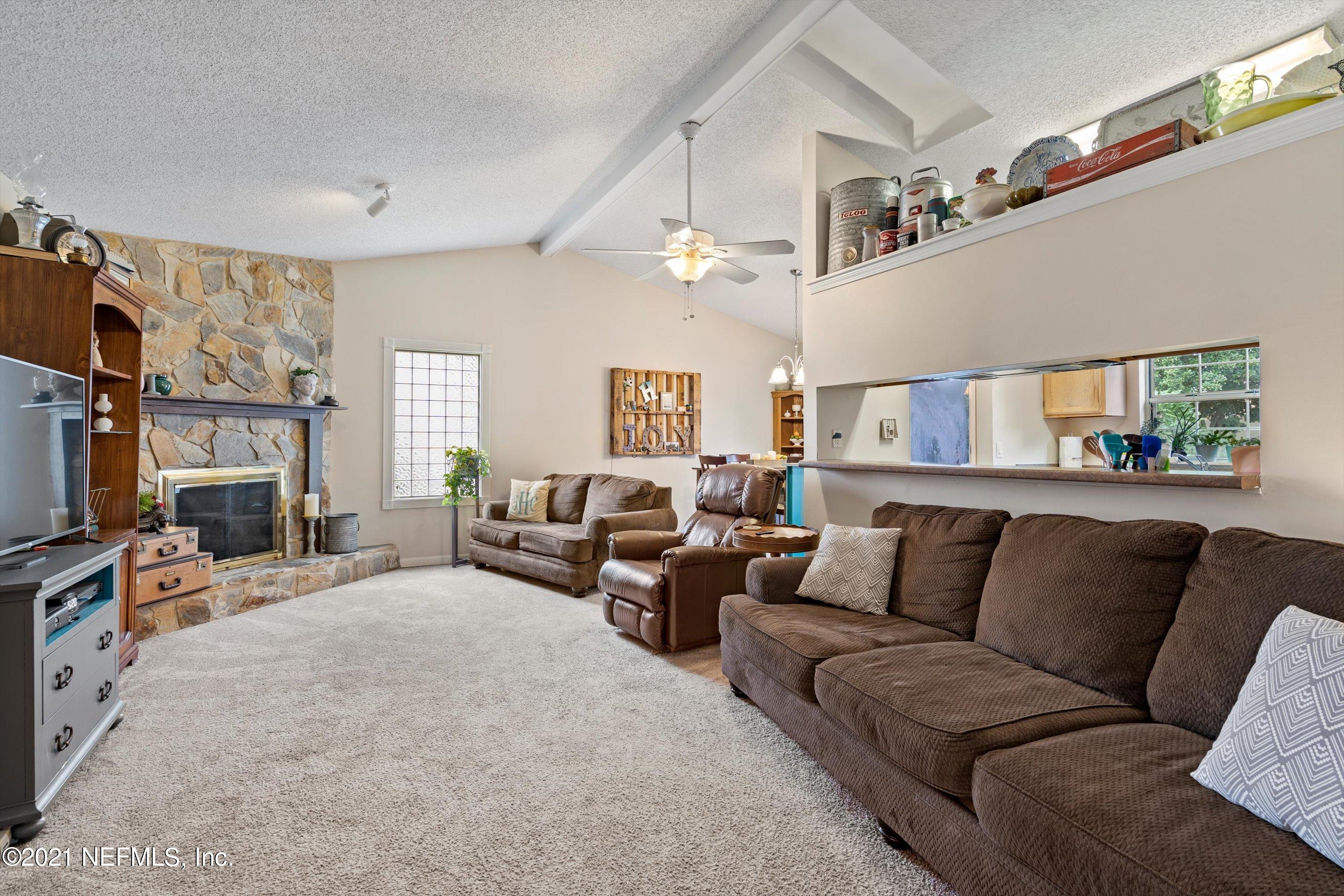 12783 Attrill Road Jacksonville, FL 32258 - Photo 8 of 27 Living Room