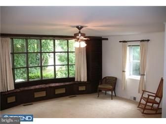 731 Hilltop Road Springfield, PA 19064 - Photo 3 of 6