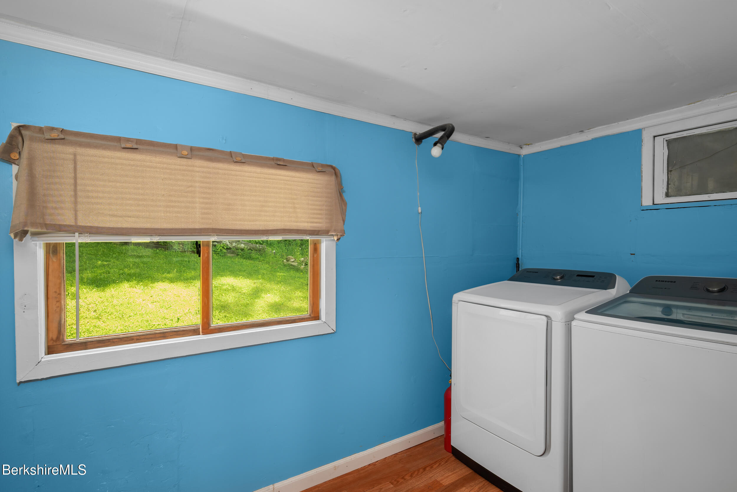 901 South State Road Cheshire, MA 01225 - Photo 13 of 18 Laundry