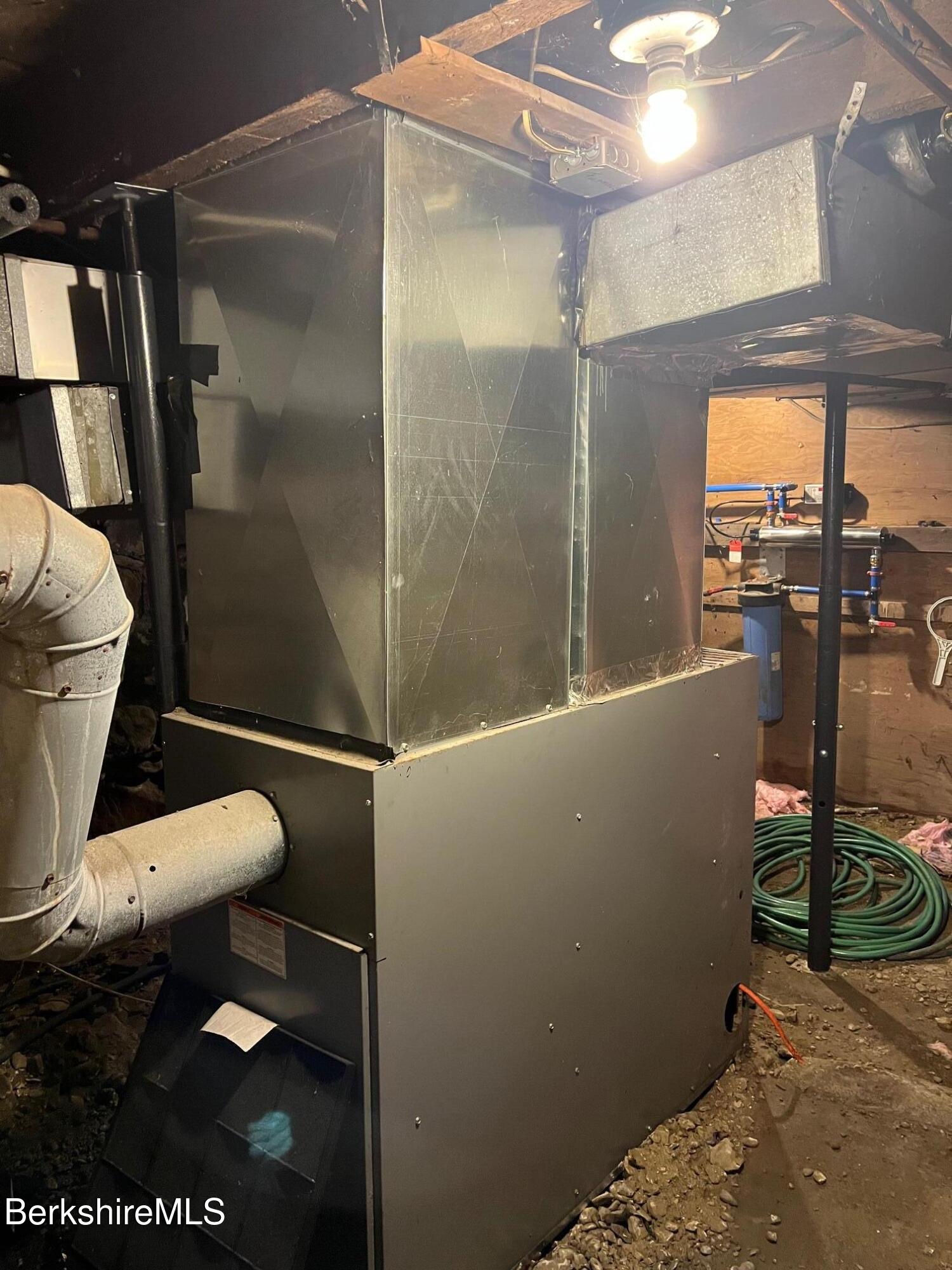 901 South State Road Cheshire, MA 01225 - Photo 16 of 18 Furnace
