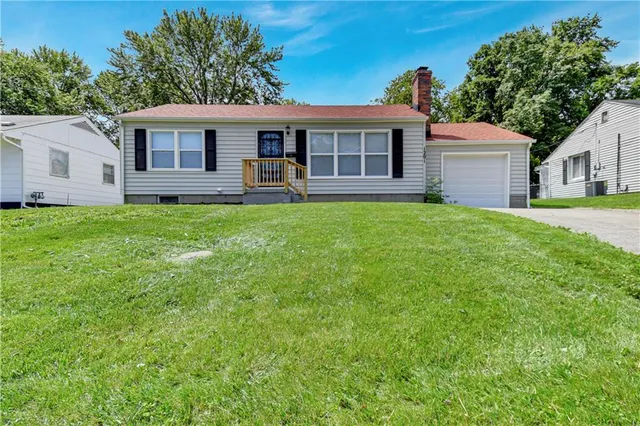 $234,900 | 1201 West 25th Street South, Independence, MO 64052