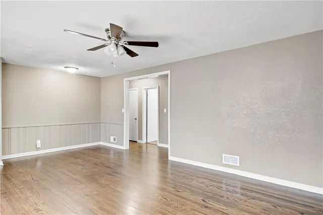 $234,900 | 1201 West 25th Street South, Independence, MO 64052