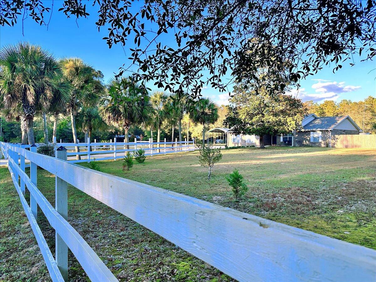 208 Hinote Road DeFuniak Springs, FL 32433 - Photo 8 of 49