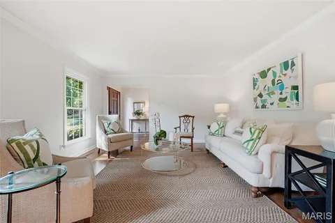 $679,000 | 2007 Firethorn Drive, St. Louis, MO 63131