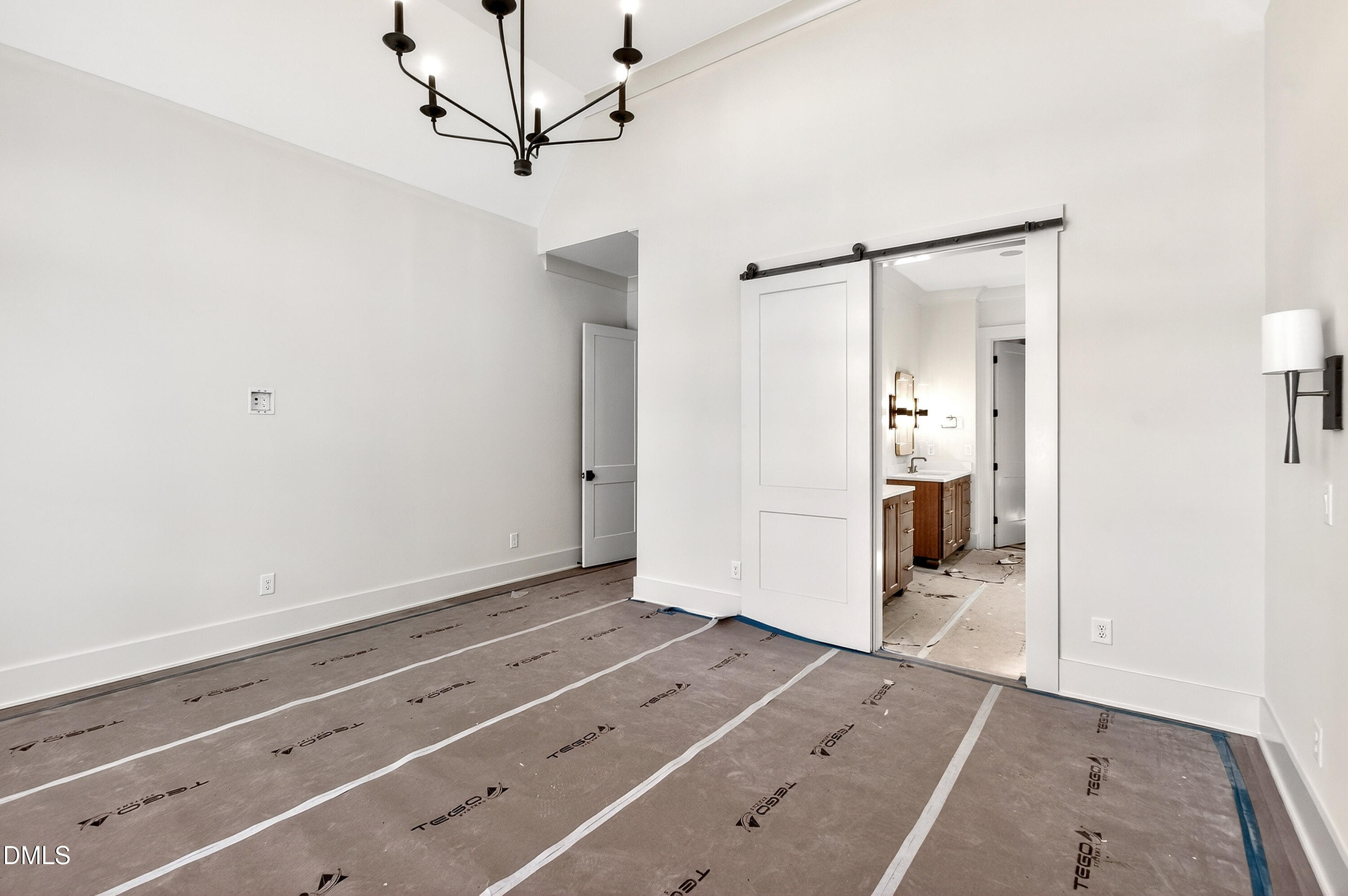 105 Edenburgh Road Raleigh, NC 27608 - Photo 17 of 83 105 Edenburgh (33)