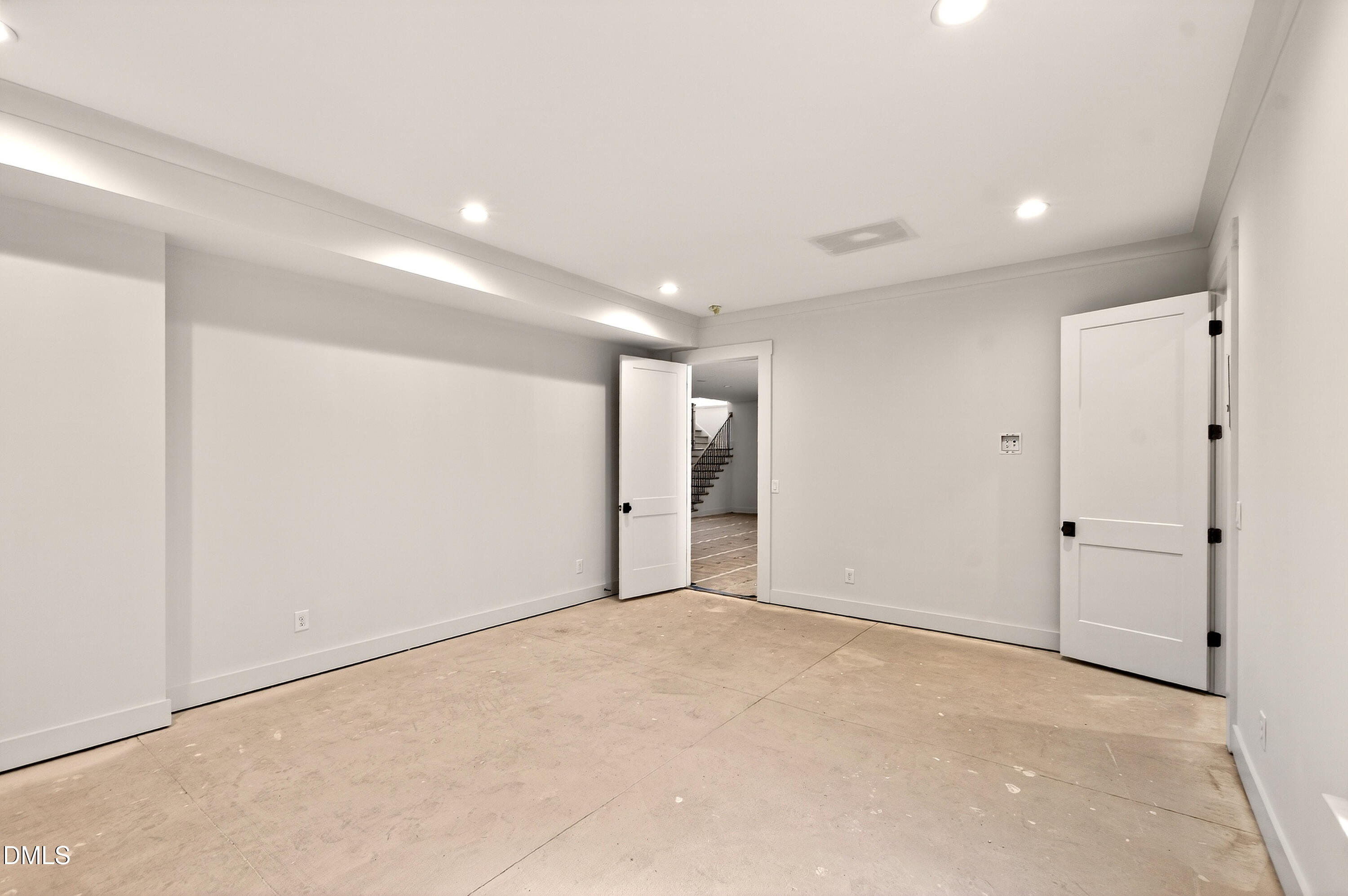 105 Edenburgh Road Raleigh, NC 27608 - Photo 36 of 83 105 Edenburgh (76)
