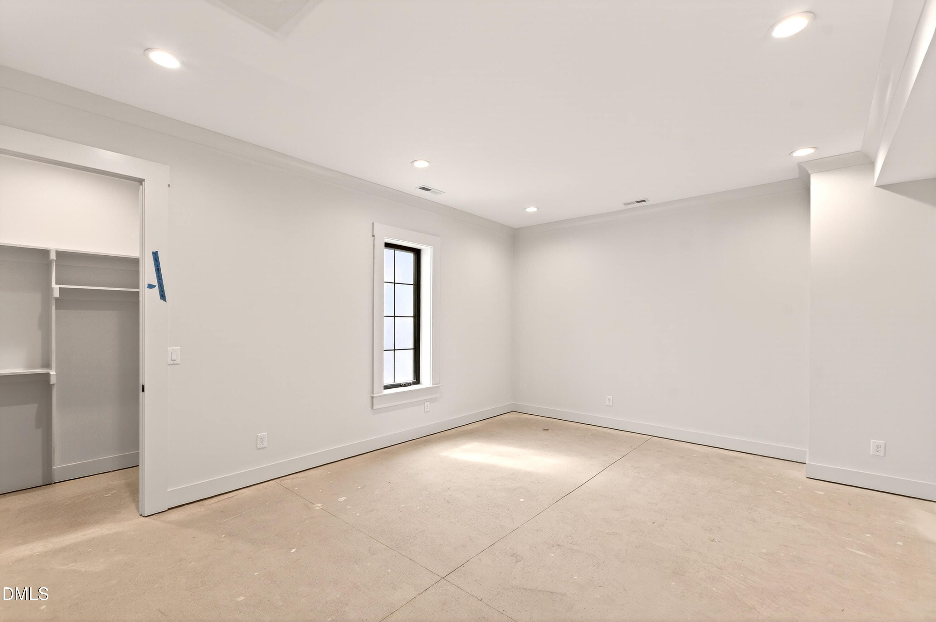 105 Edenburgh Road Raleigh, NC 27608 - Photo 37 of 83 105 Edenburgh (75)