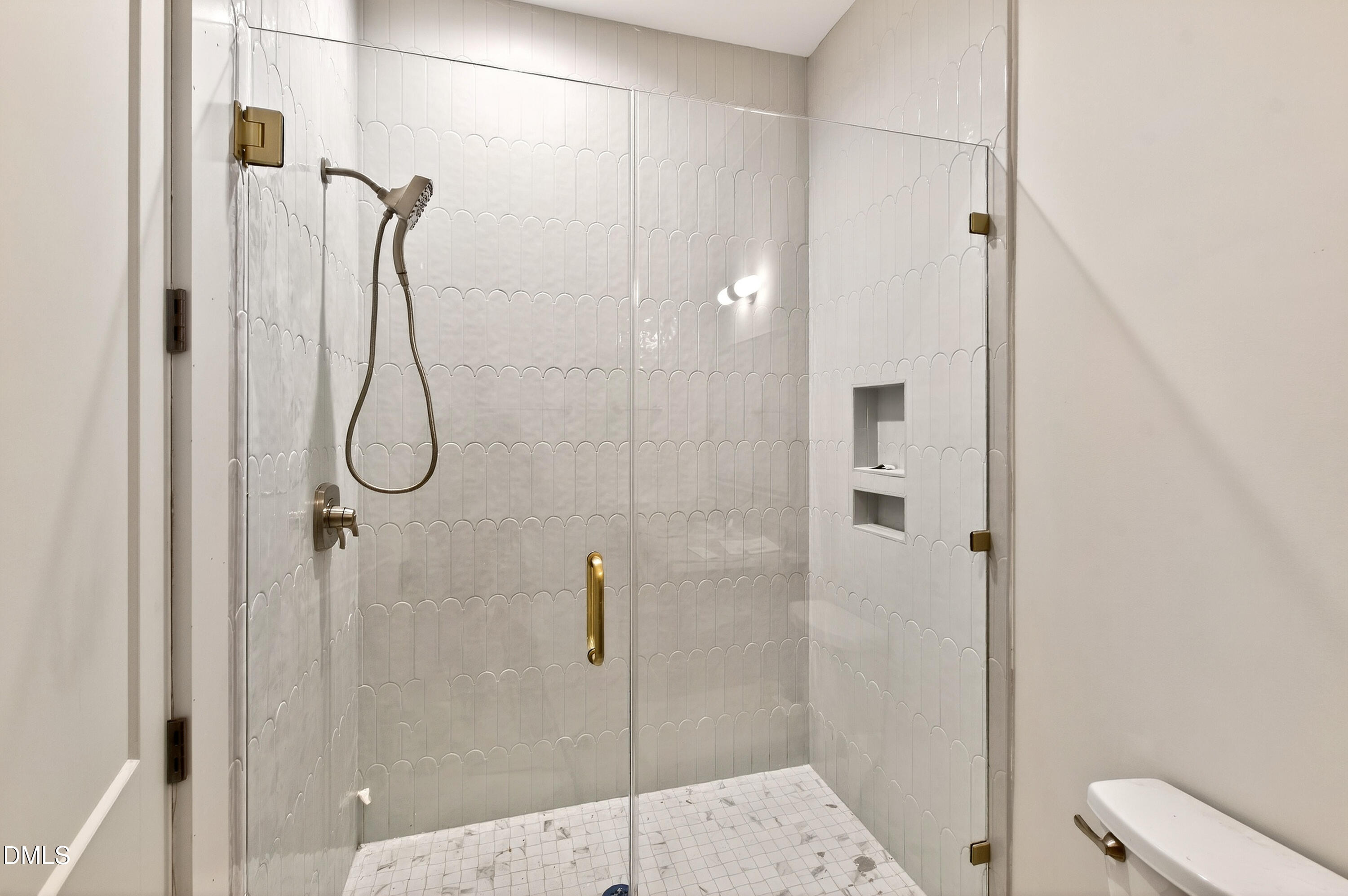 105 Edenburgh Road Raleigh, NC 27608 - Photo 51 of 83 105 Edenburgh (67)