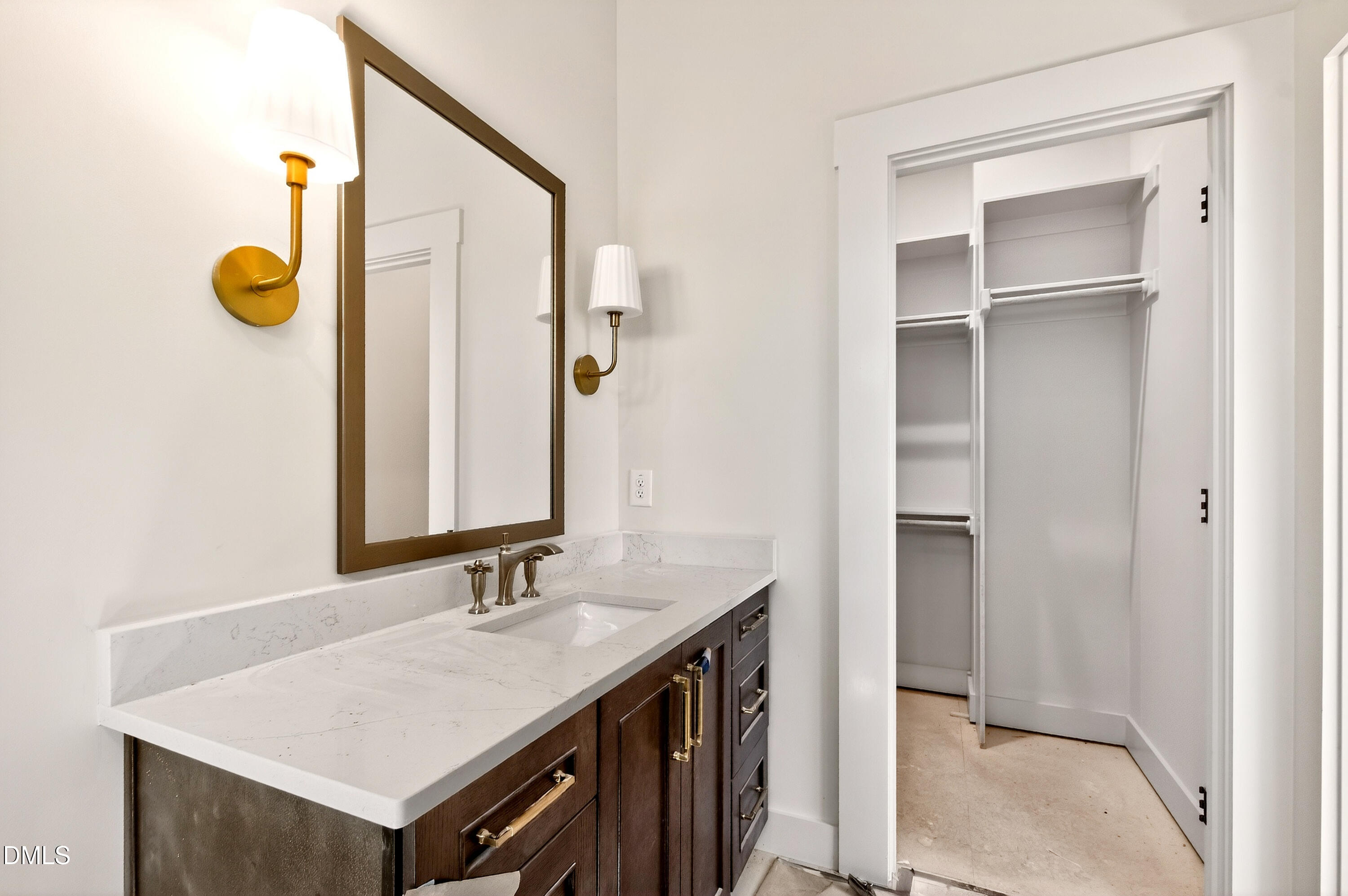 105 Edenburgh Road Raleigh, NC 27608 - Photo 52 of 83 105 Edenburgh (63)