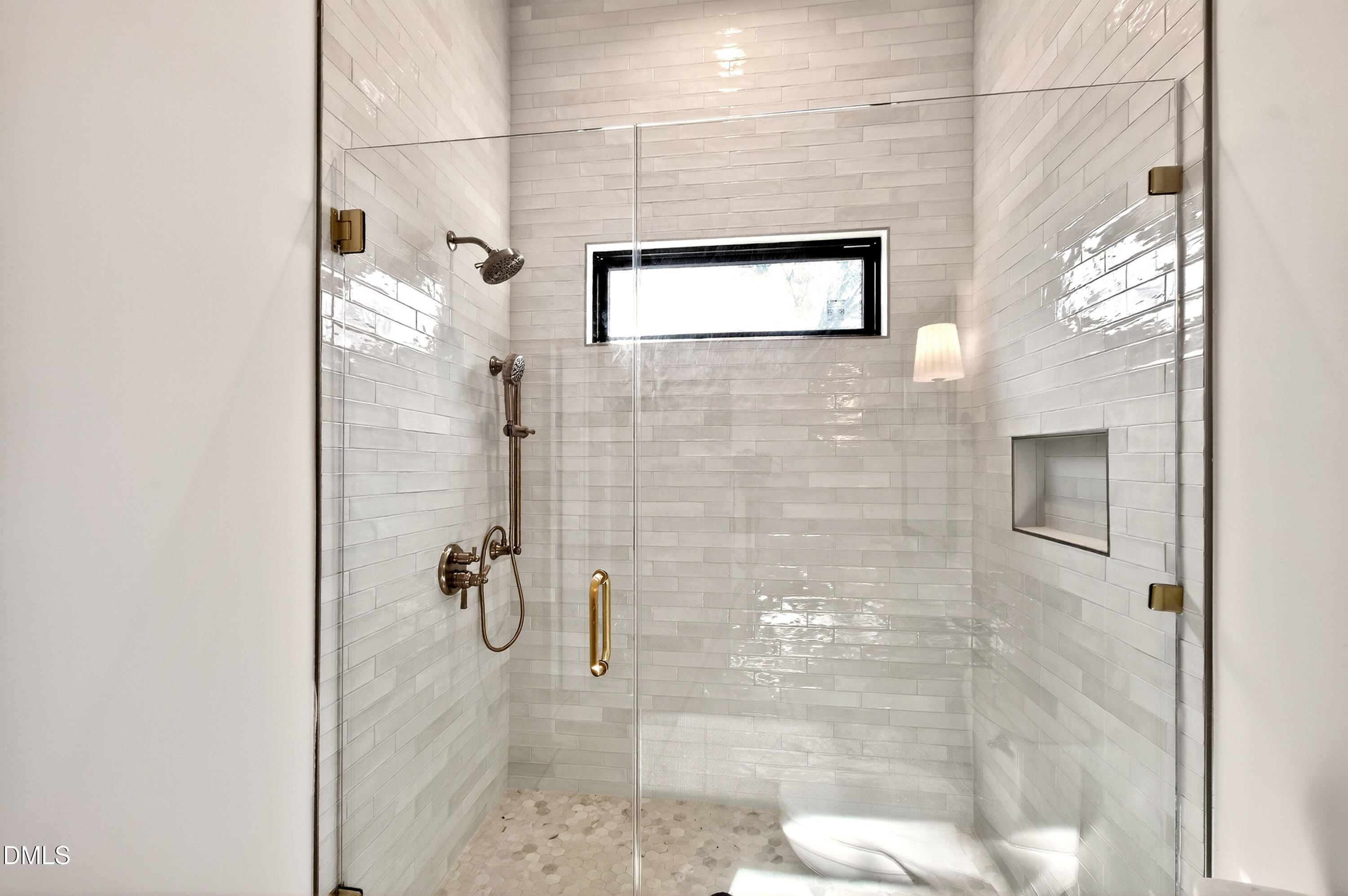 105 Edenburgh Road Raleigh, NC 27608 - Photo 53 of 83 105 Edenburgh (62)