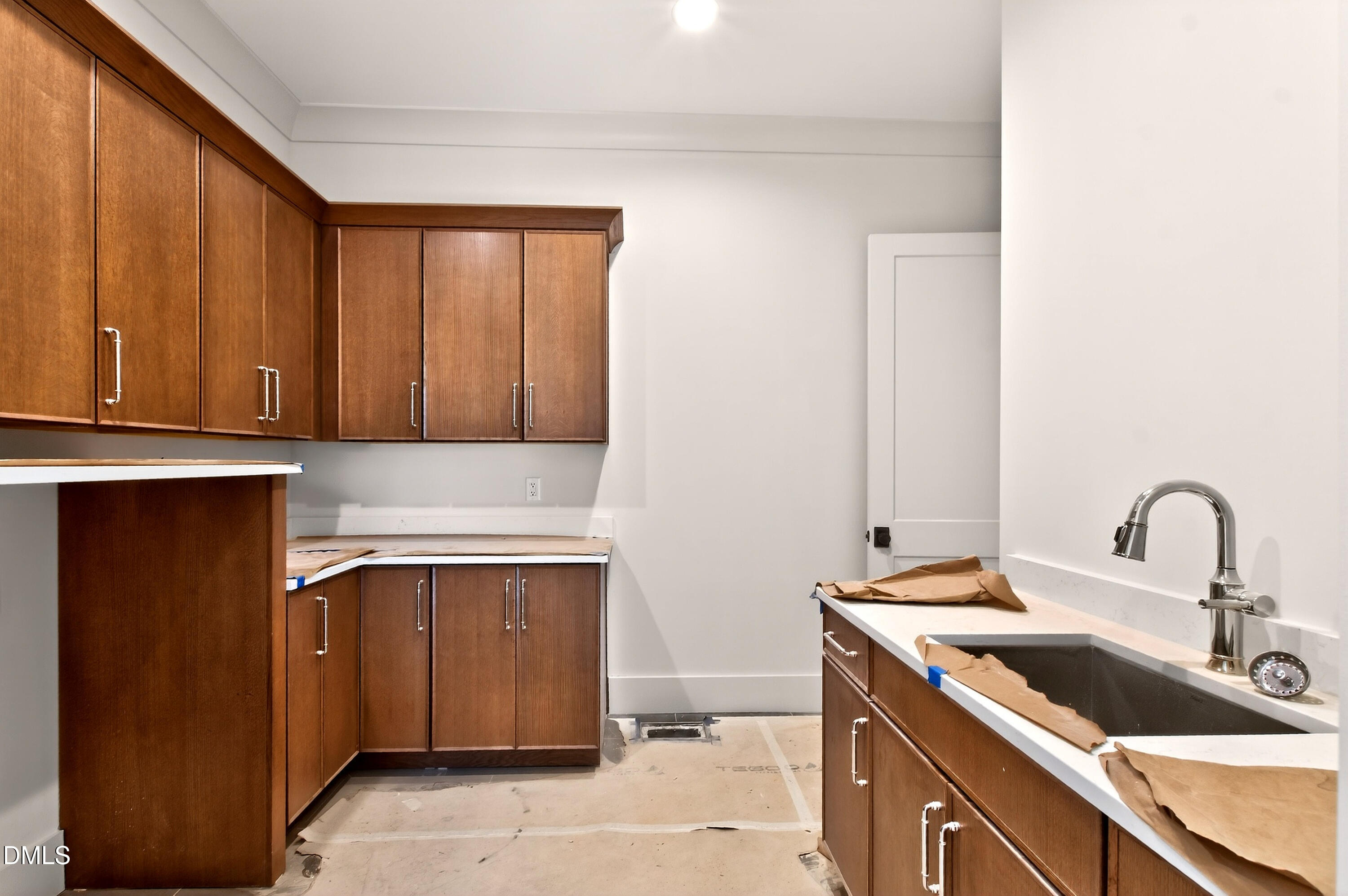 105 Edenburgh Road Raleigh, NC 27608 - Photo 55 of 83 105 Edenburgh (39)