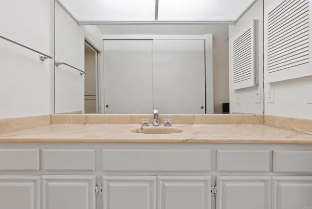 $525,000 | 17607 Pomerado Road, Unit 101, San Diego, CA 92128