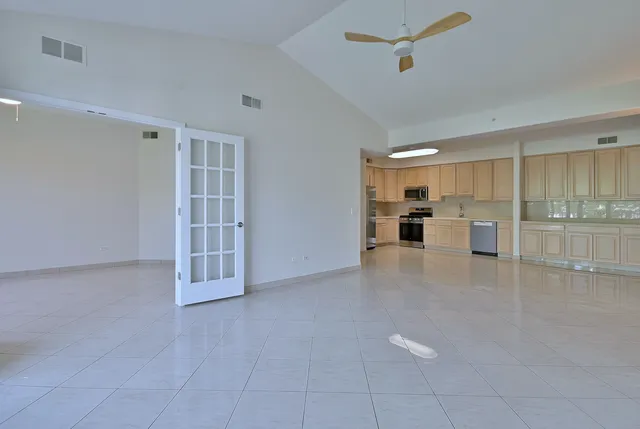 $475,000 | 1745 Pavilion Way, Unit 502, Park Ridge, IL 60068