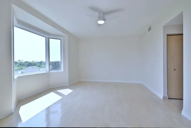 $475,000 | 1745 Pavilion Way, Unit 502, Park Ridge, IL 60068