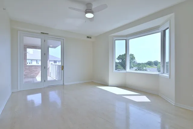 $475,000 | 1745 Pavilion Way, Unit 502, Park Ridge, IL 60068