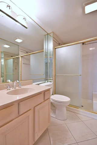 $475,000 | 1745 Pavilion Way, Unit 502, Park Ridge, IL 60068