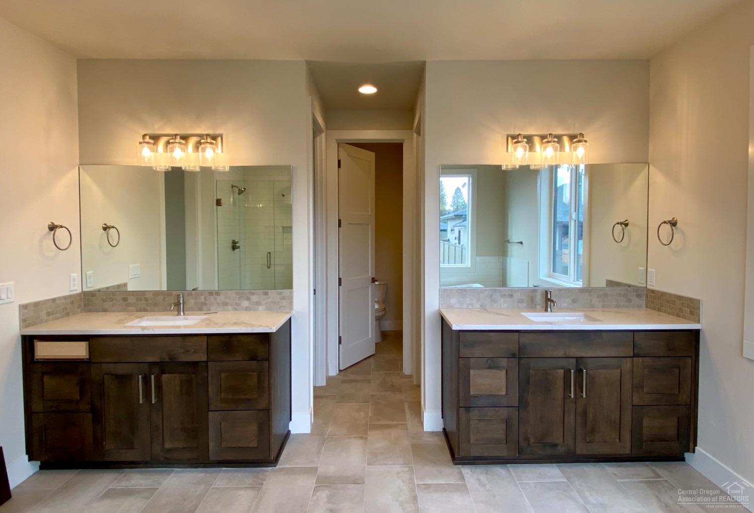 60876 River Rim Drive Bend, OR 97702 - Photo 8 of 14 January 28th