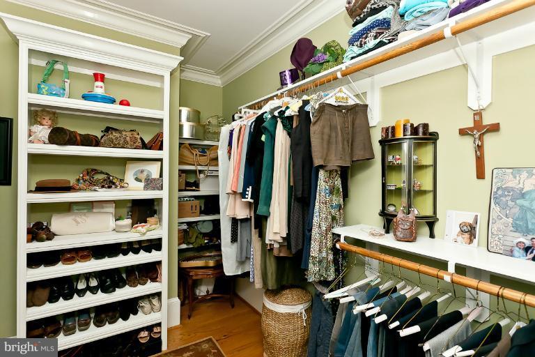 319 South Wind Road Towson, MD 21204 - Photo 8 of 26 2nd Master Walk-in Closet
