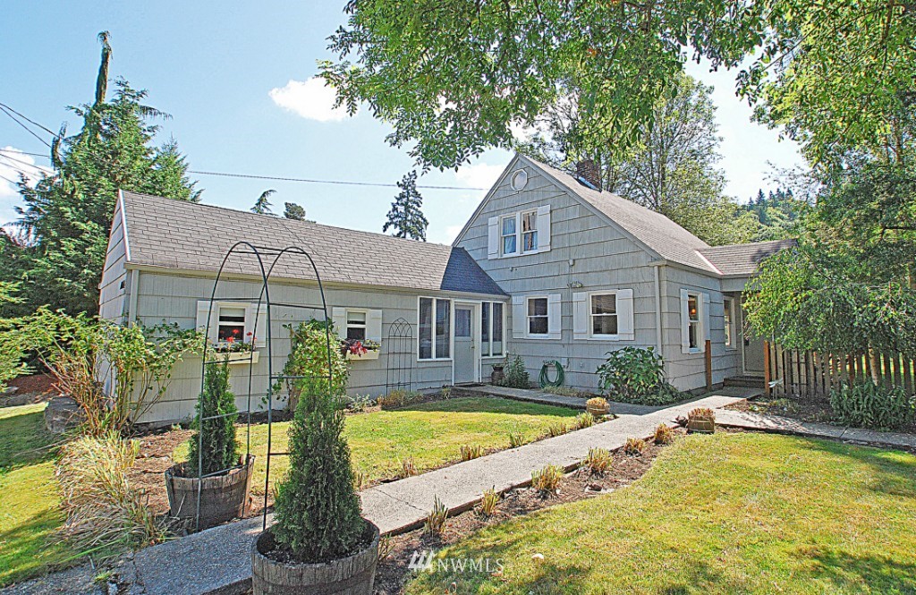 10607 Northeast 175th Street Bothell, WA 98011 - Photo 1 of 12 Gallery Image 1