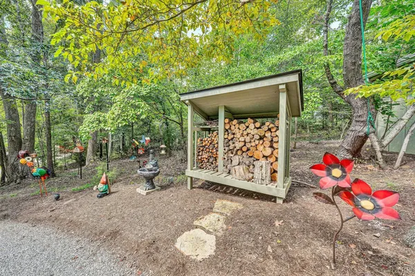 $1,200,000 | 116 Deer Creek Drive, Moneta, VA 24121