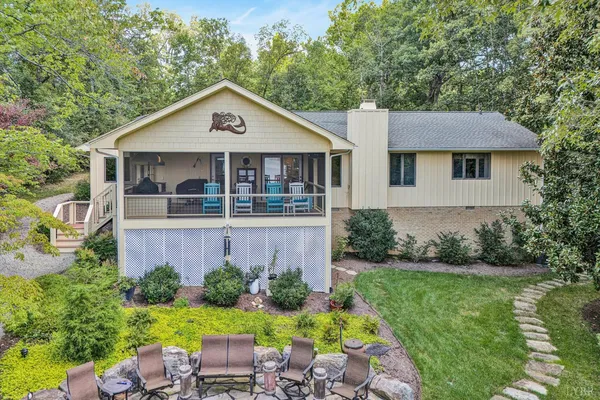 $1,200,000 | 116 Deer Creek Drive, Moneta, VA 24121