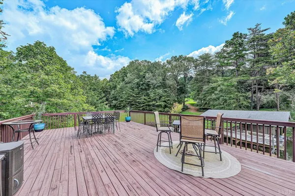 $1,200,000 | 116 Deer Creek Drive, Moneta, VA 24121