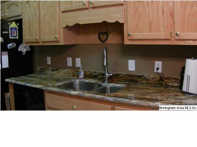 101 South Forty Road Alabaster, AL 35007 - Photo 3 of 15