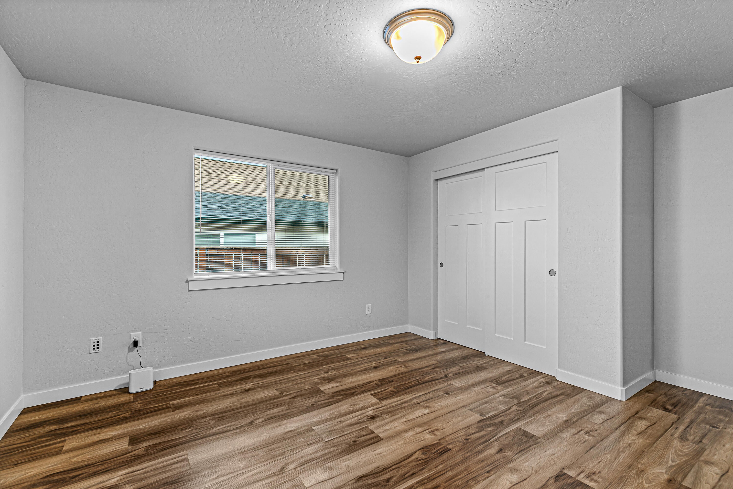 694 Nottingham Terrace Eagle Point, OR 97524 - Photo 29 of 43 9R9A4697