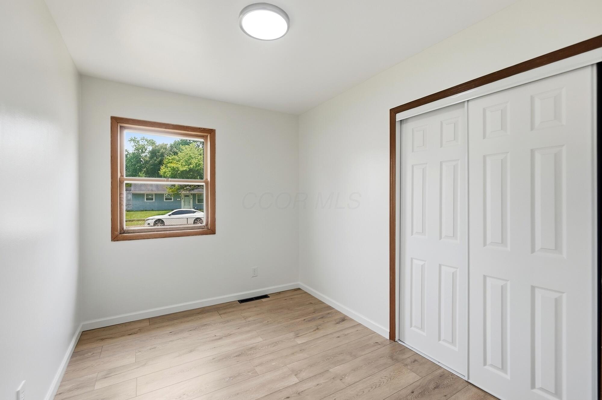 5474 Inlet Drive Columbus, OH 43232 - Photo 11 of 21 Bedroom