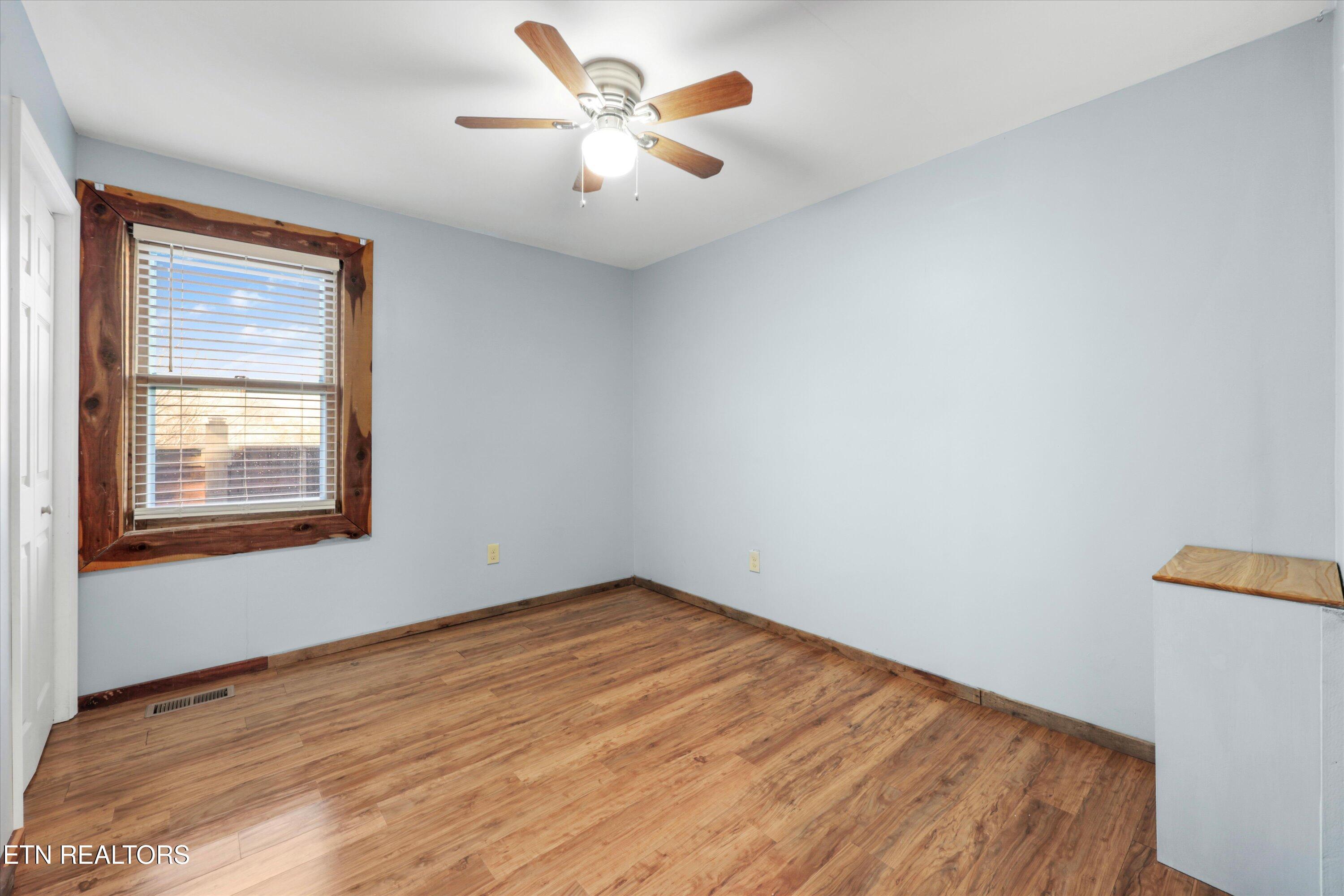 2719 Oak Grove Road Rocky Top, TN 37769 - Photo 14 of 42 16-2719 Oak Grove Rd02