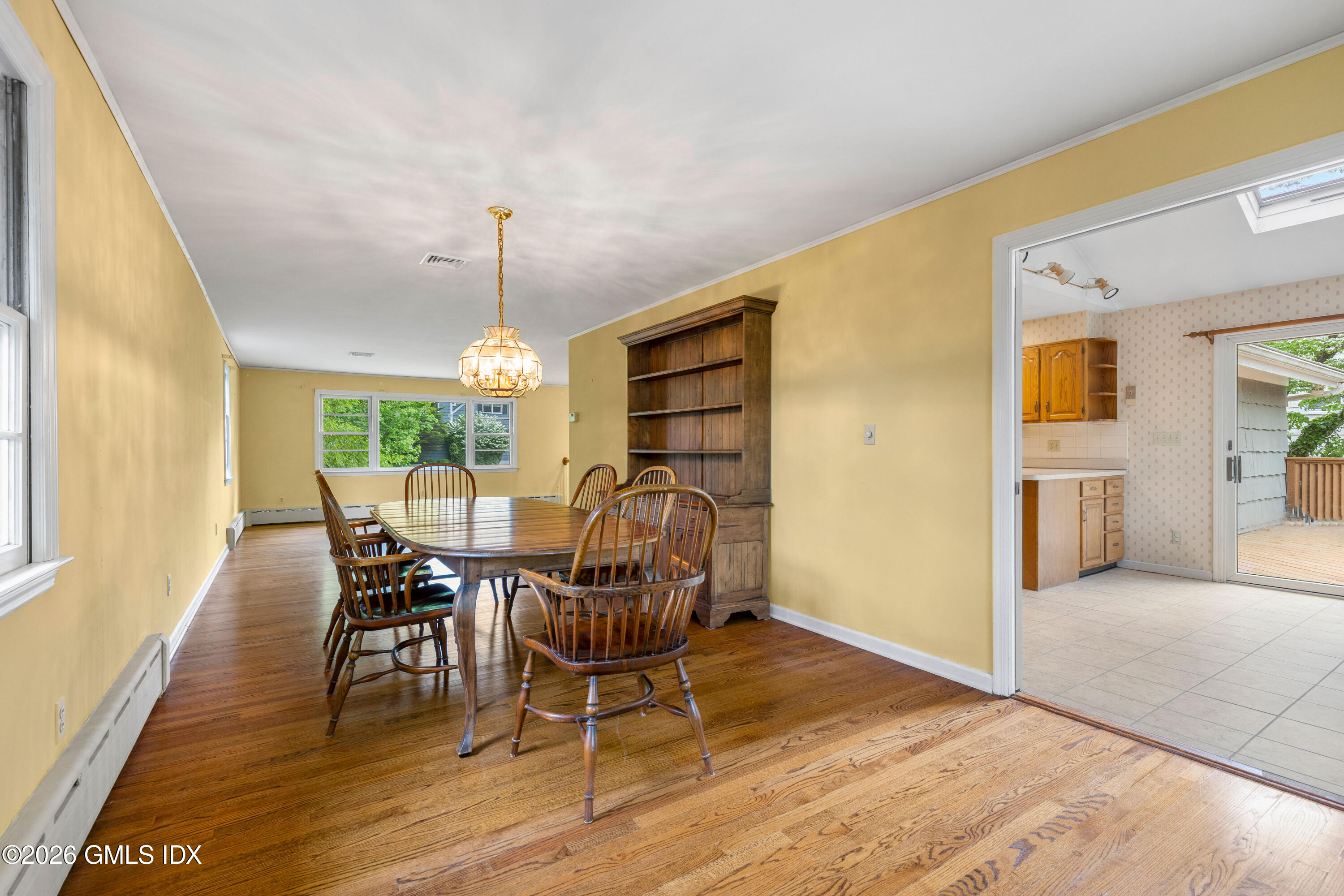 34 Ridge Road Cos Cob, CT 06807 - Photo 4 of 12 10-555A3166a