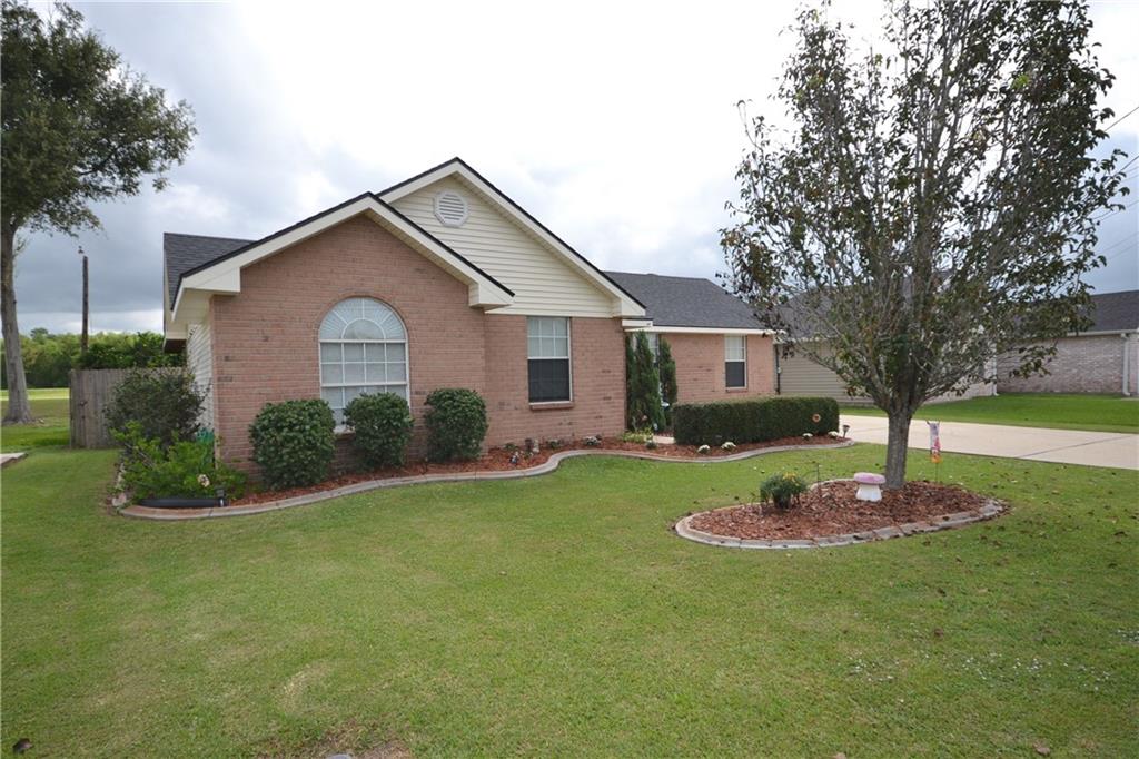 307 River Ridge Drive Boutte, LA 70039 - Photo 3 of 28 Gallery Image 3