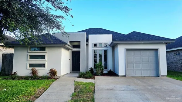 $1,900 | 2909 Ursula Avenue, McAllen, TX 78503