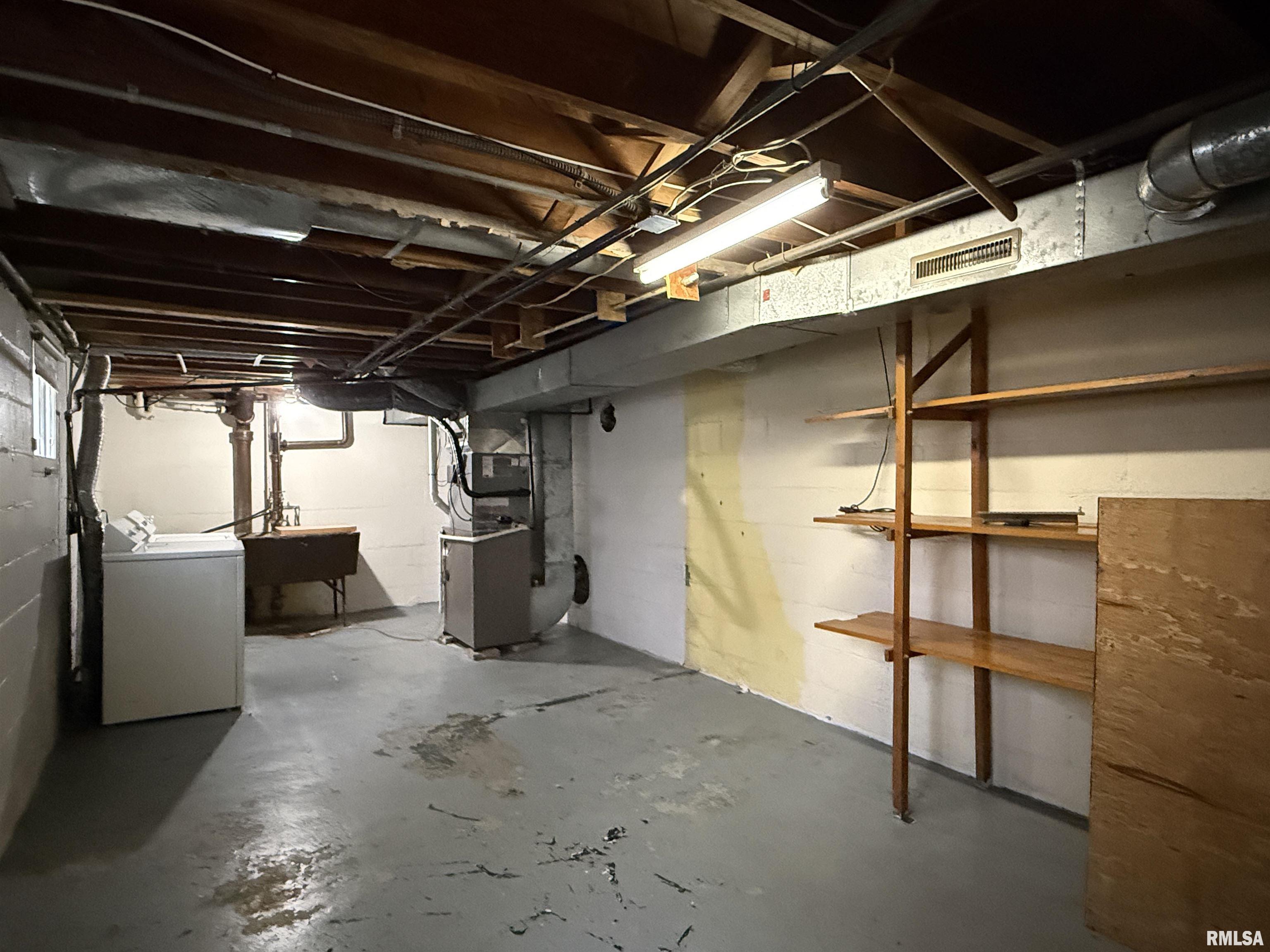 3011 North Delaware Street Peoria, IL 61603 - Photo 35 of 41