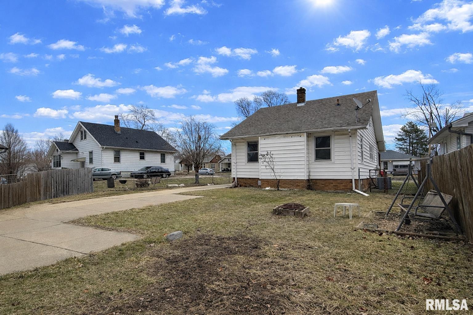 3011 North Delaware Street Peoria, IL 61603 - Photo 36 of 41