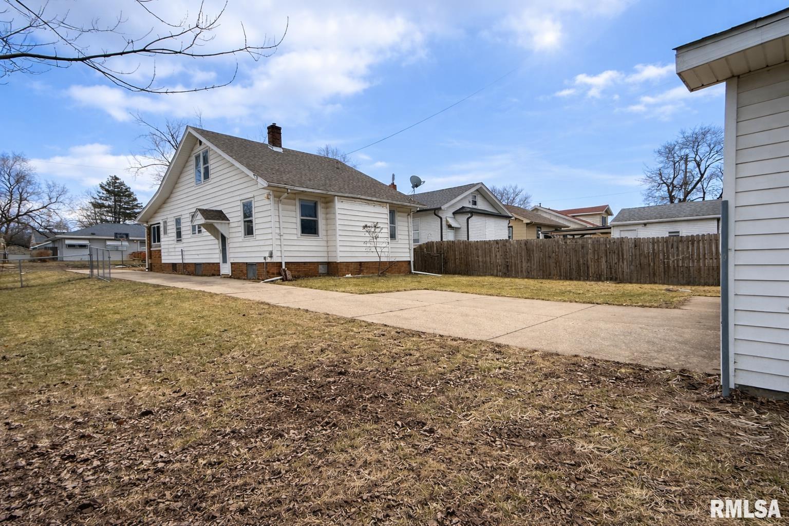 3011 North Delaware Street Peoria, IL 61603 - Photo 38 of 41