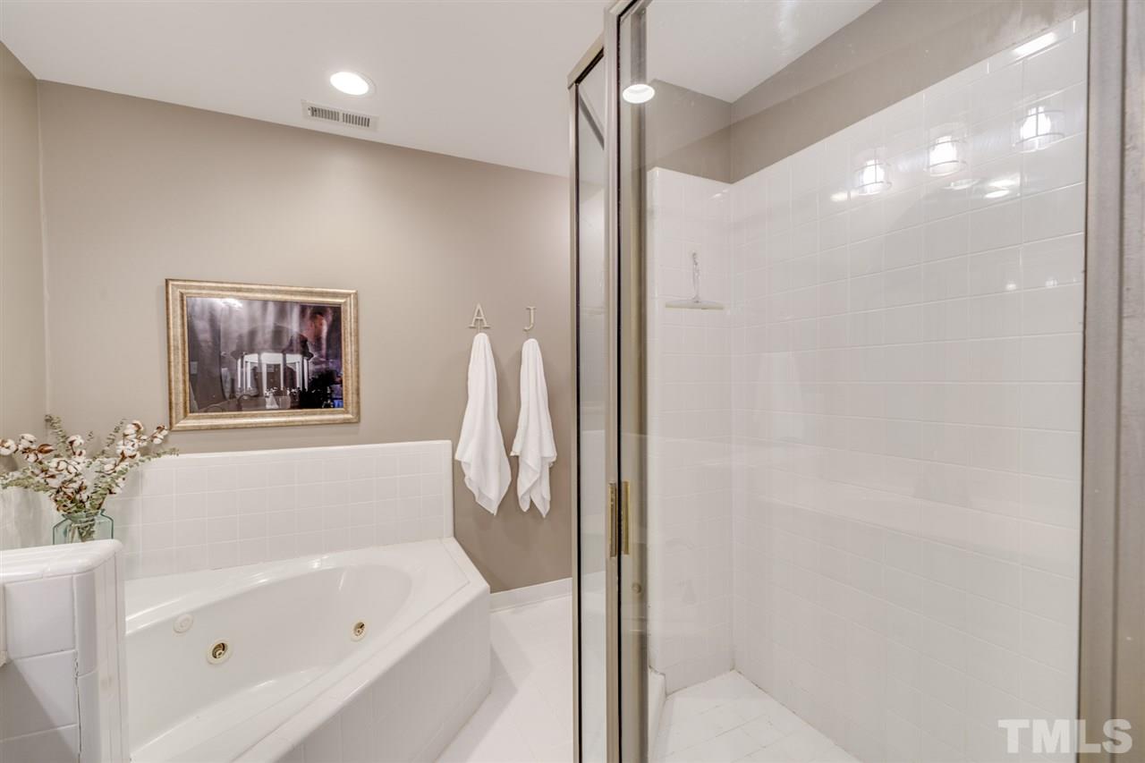2004 Dobson Court Raleigh, NC 27612 - Photo 14 of 22