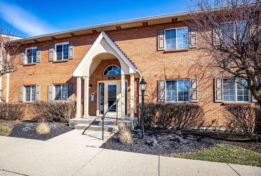 5642 Bridgetown Road, Unit 8 Cincinnati, OH 45248 - Photo 1 of 42 Gallery Image 1