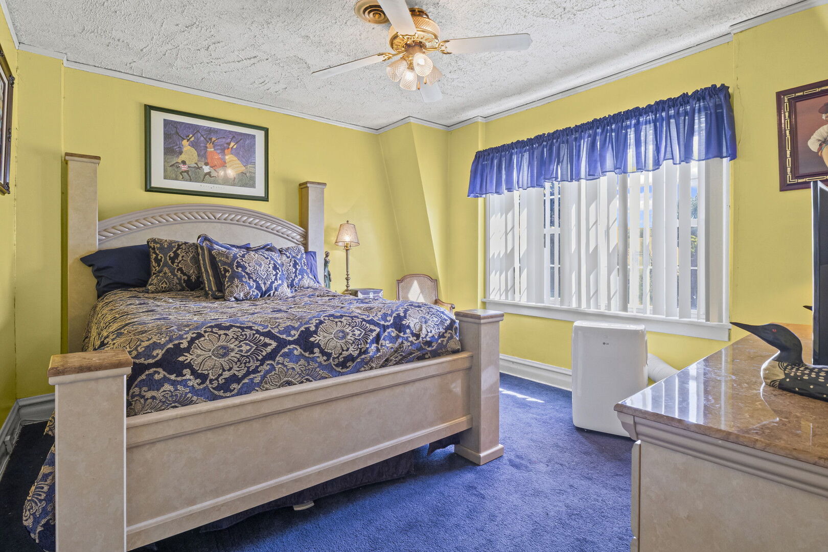 15 East 155th Street Harvey, IL 60426 - Photo 18 of 25 a bedroom with a bed and wooden floor