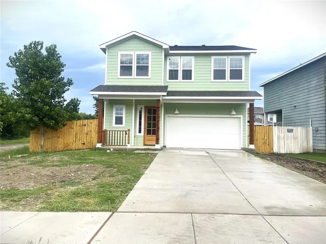 $359,900 | 1179 Warrior Drive, Dallas, TX 75253