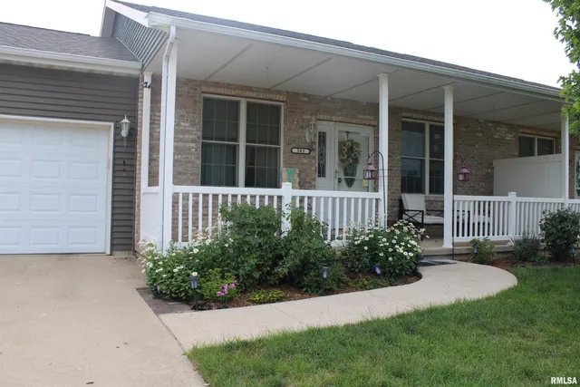 $206,180 | 503 Stillwater Drive, Chillicothe, IL 61523