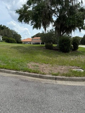 a view of a garden with an trees
