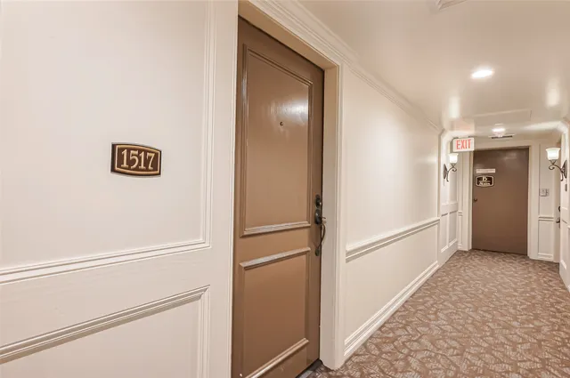 $2,999 | 3525 Sage Road, Unit 1517, Houston, TX 77056