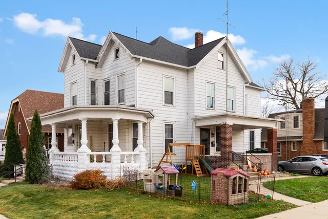 $299,000 | 1420 9th Street, Monroe, WI 53566